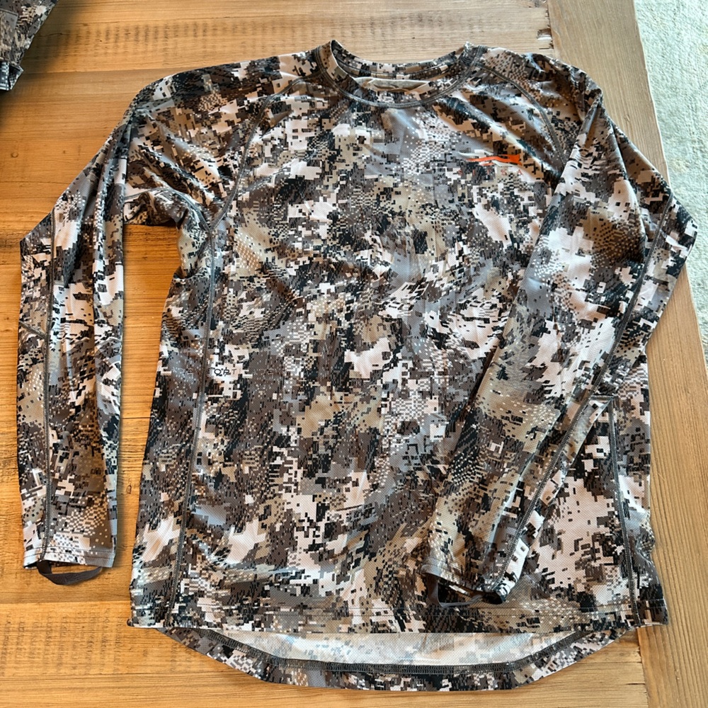 SITKA Men’s Large Optifade Elevated II Core Lightweight Crew Camo Hunting Shirt